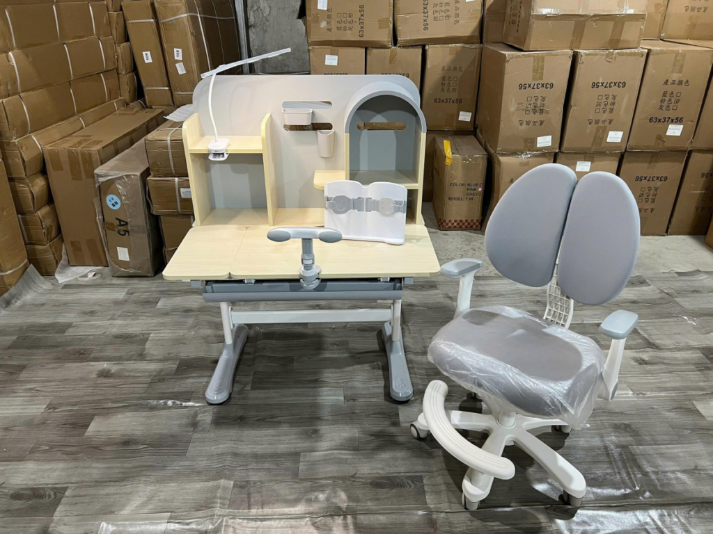Bộ Bàn Ghế Chống Gù Thông Minh kích thước 90 x 60 - Hoàng Khôi Furniture Bộ Bàn Ghế Chống Gù Thông Minh kích thước 90 x 60 - ảnh 2