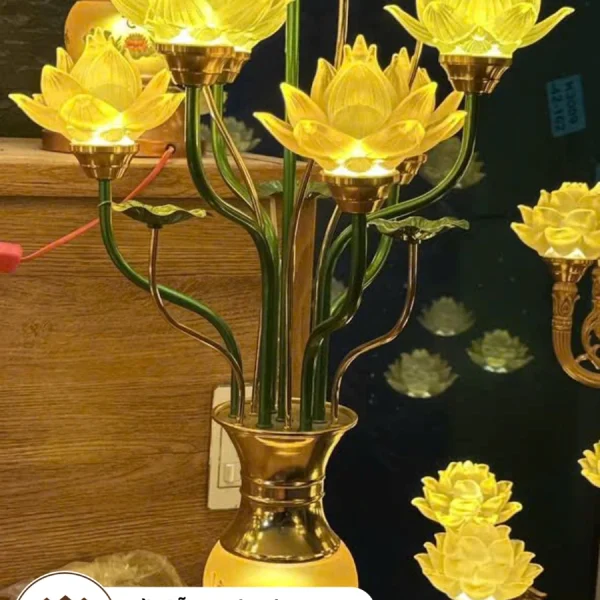 Alternative view of Đèn Thờ Hoa Sen Pha Lê 5, 7, 9 Bông Đẹp – Giá Tốt Nhất